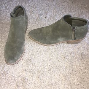 Steve Madden booties